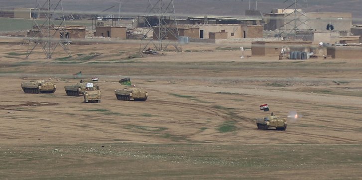 Angriff der 9. Panzerdivision auf die IS-Verteidigung in der westlichen Ecke von Mossul im März 2017, unterstützt von CJTF-OIR. (Foto: Staff Sgt. Jason Hull, U.S. Army)