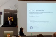 Mag. Dieter Bacher vom BIK sprach über das "Projekt WRINGER". (Foto: RedTD)