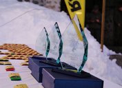 Die Siegertrophäen und Auszeichnungn für die Teilnehmer an der achten "Edelweiss Raid". (Foto: Bundesheer/Martin Hörl)