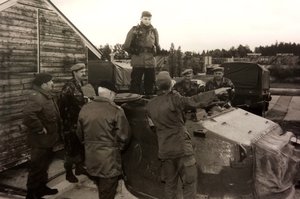 Nach dem Ende des Kalten Krieges besucht eine Delegation einer Armee eines ehemaligen Warschauer-Pakt-Staates die Ostarrichi-Kaserne in Amstetten. (Foto: Archiv Jägerbataillon 12)
