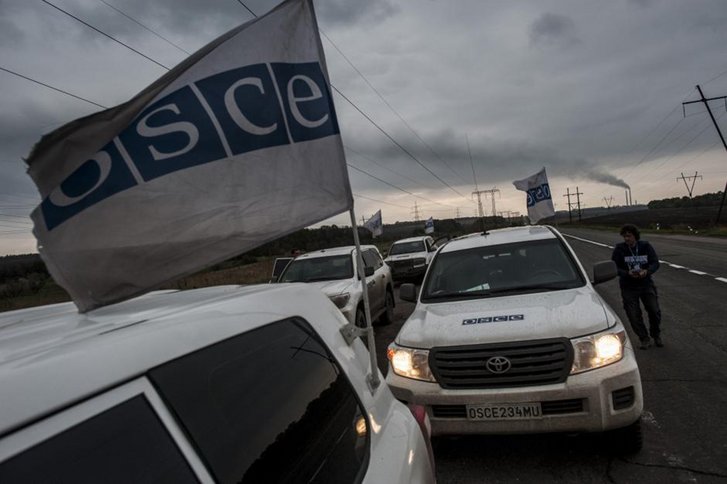 OSCE monitors patrouilling in East Ukraine. (Photo: OSCE/Eugeniy Maloletka)