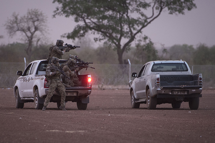 Soldaten des Jagdkommandos bei einer Übung in Afrika. (Foto: Bundesheer/Pusch)
